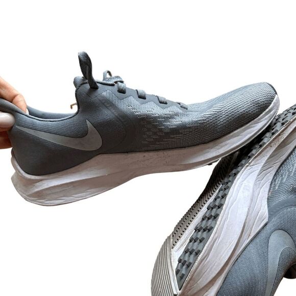 Nike Zoom Womens Gray Winflo 6 Athletic Running Sneaker Shoes Size 9 - Picture 3 of 8